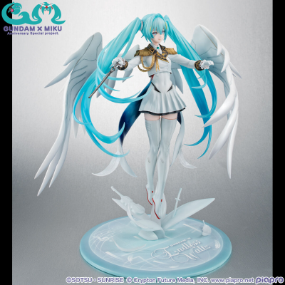 Lucrea  高达45周年联名初音未来 初音未来·飞翼高达零式EW形态