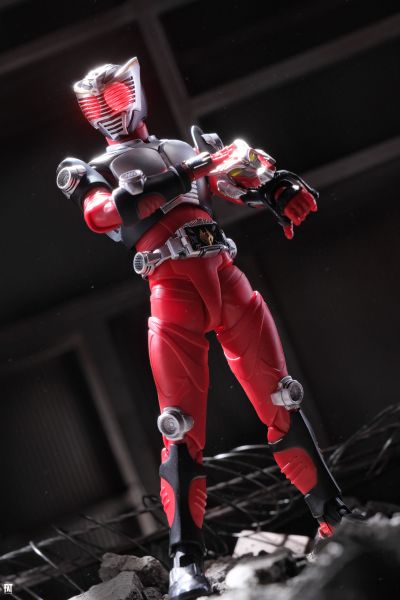 S.H.Figuarts（真骨雕制法） 假面骑士龙骑