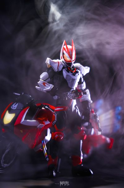 S.H.Figuarts 推进冲锋摩托