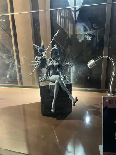 吟霖