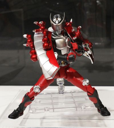 S.H.Figuarts 深红之龙＆假面骑士龙骑可选配件套装