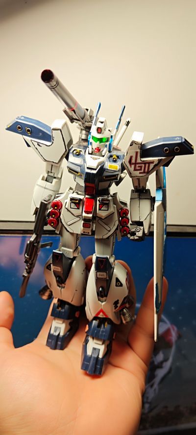 1/100 哈迪刚