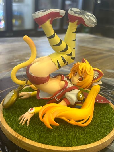 twin×tails 红叶 RESI-CARAT