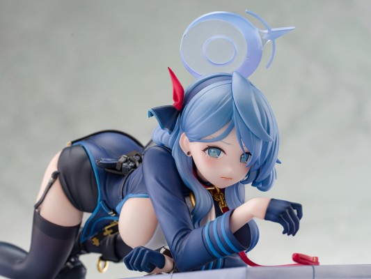 蔚蓝档案 天雨亚子 纪念大厅版