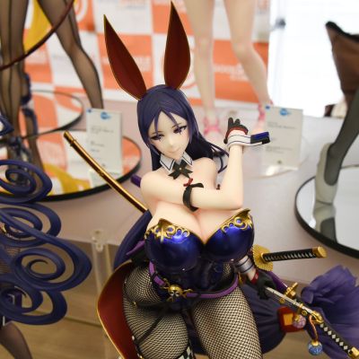 源赖光 兔女郎
