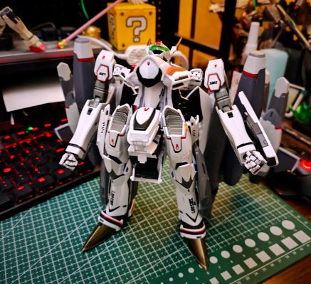 DX超合金 VF-25F 龙卷型弥赛亚女武神（早乙女有人专用）重生版