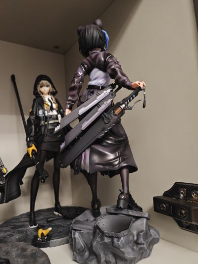 黑