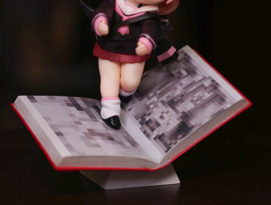 蔚蓝档案 小春笔架