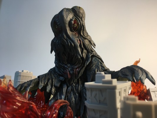 S.H.MonsterArts  黑多拉 50周年特别纪念套装