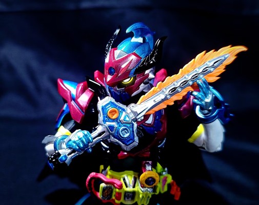 S.H.Figuarts 假面骑士艾克赛德 假面骑士勇者 幻想玩家 等级50