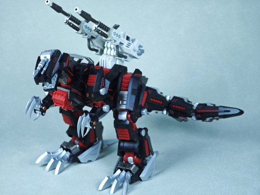 REALIZE MODEL  RMZ-01 超重剑长牙狮