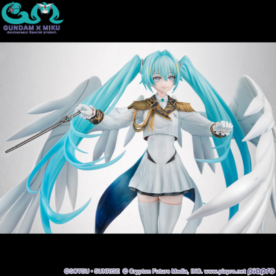 Lucrea  高达45周年联名初音未来 初音未来·飞翼高达零式EW形态