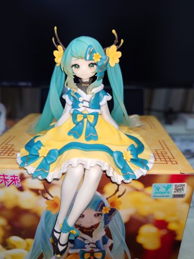 初音未来 压泡面人偶—2025新春款—（待检资料）