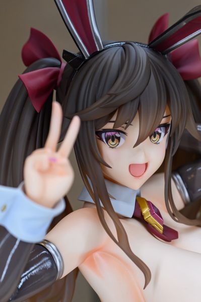 瑞娅·科琳 兔女郎