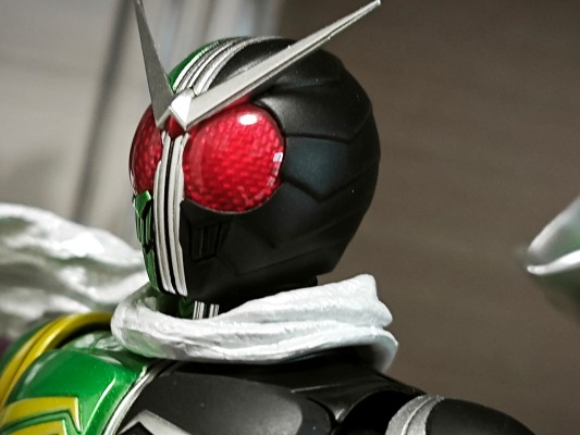 风都侦探 假面骑士颅骨的肖像 影视光碟  S.H.Figuarts（真骨雕制法）假面骑士双骑 疾风颅骨形态人偶配套标准版