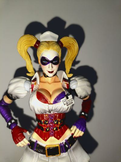 PLAY ARTS改 哈莉·奎茵 可动人偶