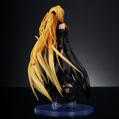 出包王女DARKNESS 「金色暗影」 BLACK TRANS
