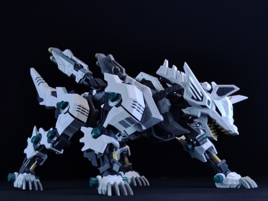 HMM系列 索斯机兽 RZ-053 狼王