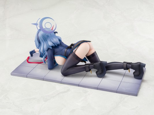 蔚蓝档案 天雨亚子 纪念大厅版