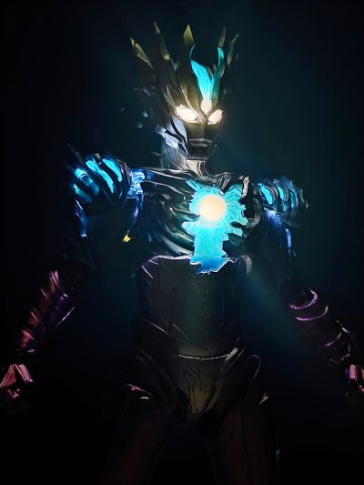 S.H.Figuarts 高斯奥特曼 月神形态