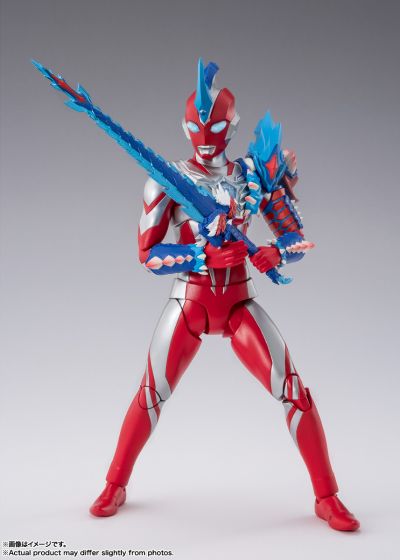 S.H.Figuarts 奥美迦奥特曼 青龙装甲