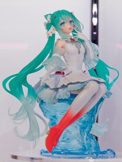 初音未来 BPEV 水晶藏品-裸海蝶/冰海天使-珍藏人偶