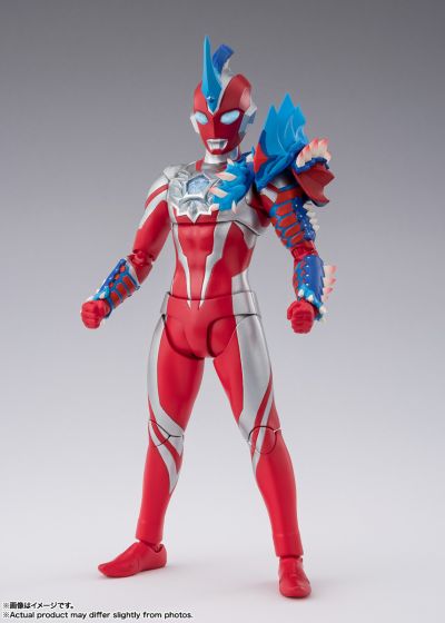 S.H.Figuarts 奥美迦奥特曼 青龙装甲