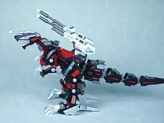 REALIZE MODEL  RMZ-01 超重剑长牙狮