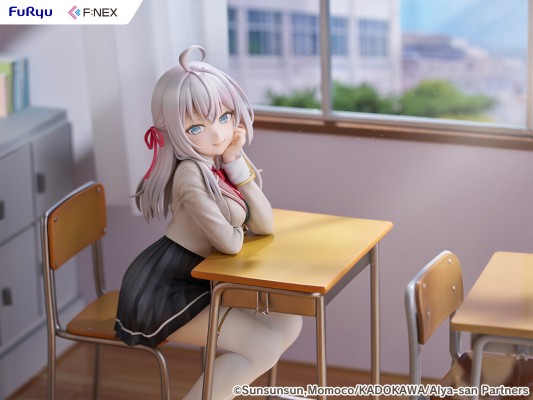 不时用俄语小声说真心话的邻桌艾莉同学 艾莉