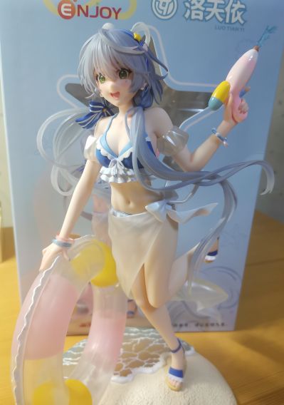 虚拟歌手 洛天依 夏日海风