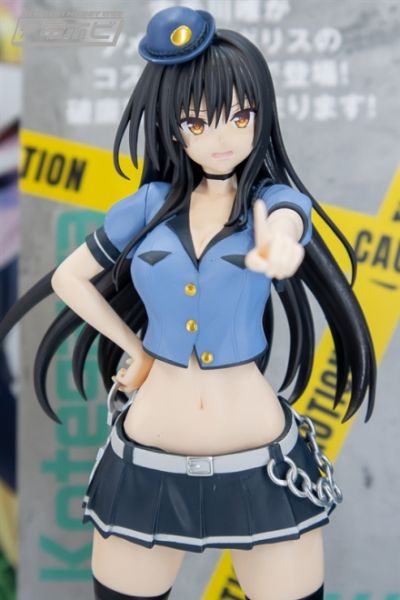 GLITTER&GLAMOURS 出包王女DARKNESS  金色暗影 街头造型