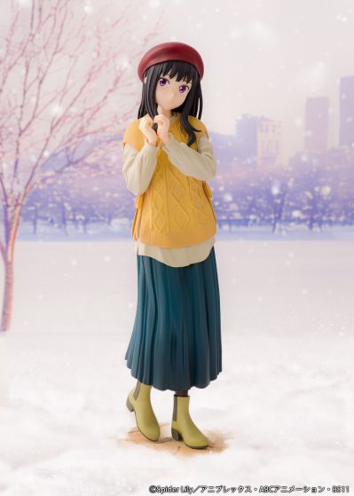 莉可丽丝 井上泷奈 冬装