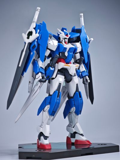 HGBD 1/144 00高达王牌潜行者