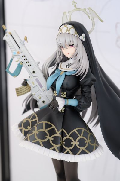 蔚蓝档案 歌住樱子