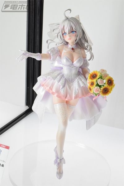 KDcolle 不时用俄语小声说真心话的邻桌艾莉同学 艾莉 婚纱