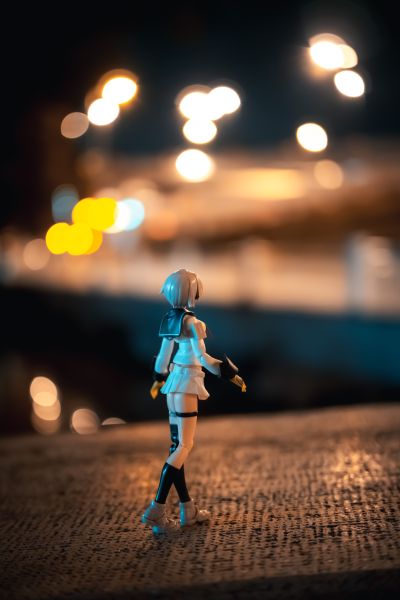 手办