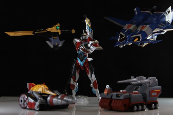 THE合体  古立特宇宙 超合体超人 DX全能古立特