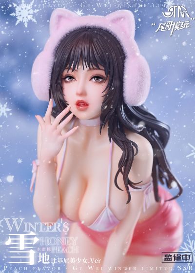 雪地水蜜桃比基尼美少女 1/4雕像