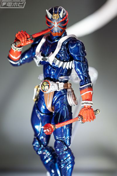 S.H.Figuarts（真骨雕制法） 假面骑士响鬼 20周年纪念版