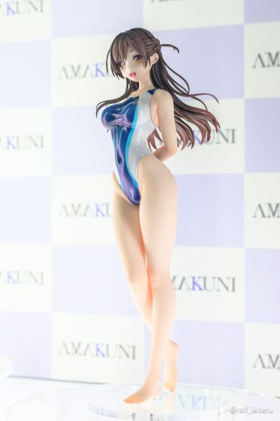 租借女友 水原千鹤 水色线条竞技泳装