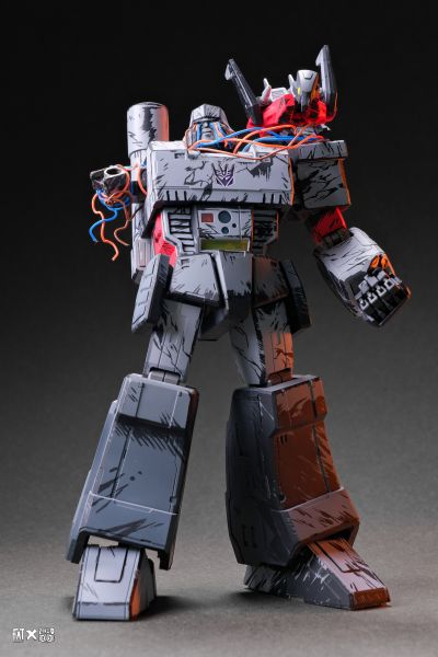 布鲁可变形金刚传奇版  G1-威震天