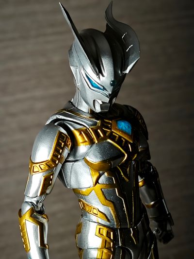 S.H.Figuarts 终极赛罗闪耀型（新生代版）（暂译）