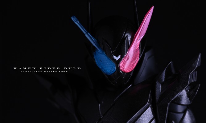 S.H.Figuarts 假面骑士创骑 兔子坦克危险形态 平成世代版