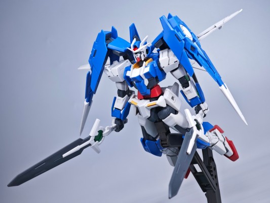 HGBD 1/144 00高达王牌潜行者