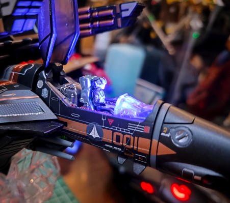 超时空要塞 VF-1S 深红 急速装甲