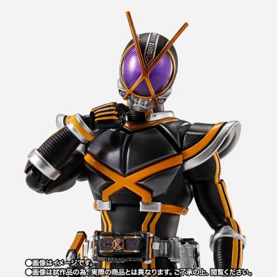 S.H.Figuarts(真骨雕制法)  假面骑士凯撒