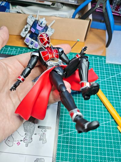 S.H.Figuarts  假面骑士巫骑 火焰形态