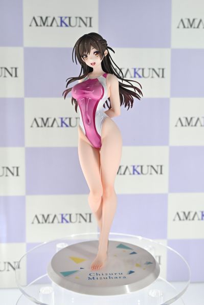 租借女友 水原千鹤 水色线条竞技泳装