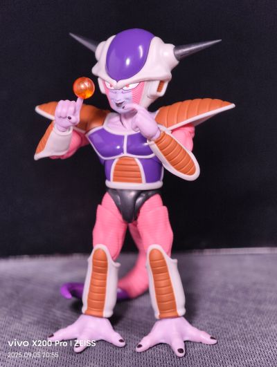 S.H.Figuarts  弗利萨 第一形态+弗利萨飞船
