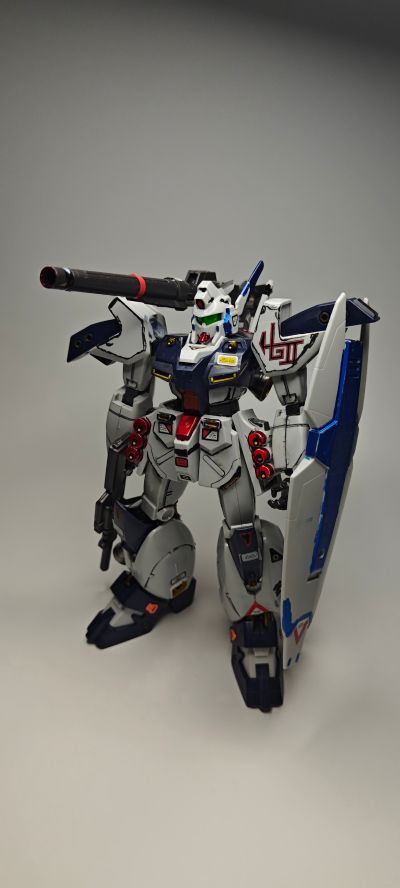 1/100 哈迪刚